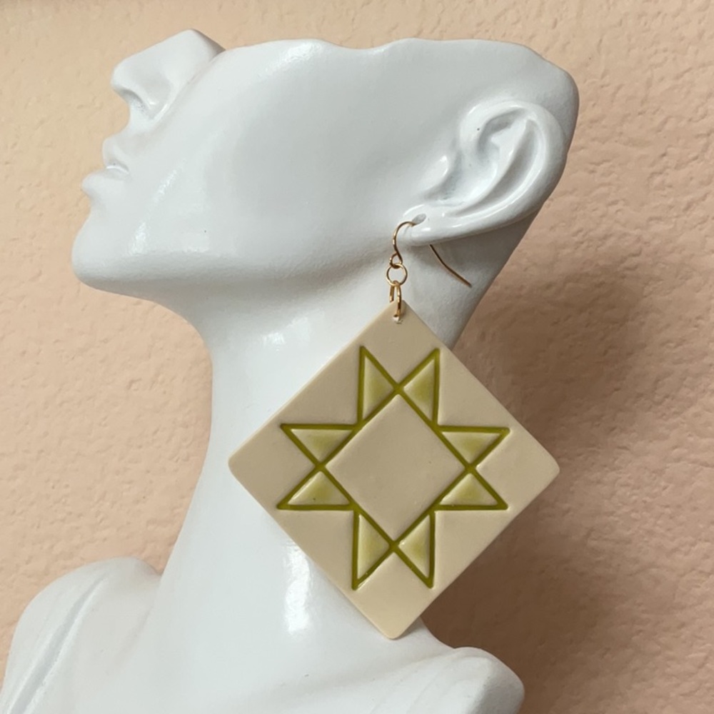 Geometric Star Diamond Drop Earrings in Cream and Olive